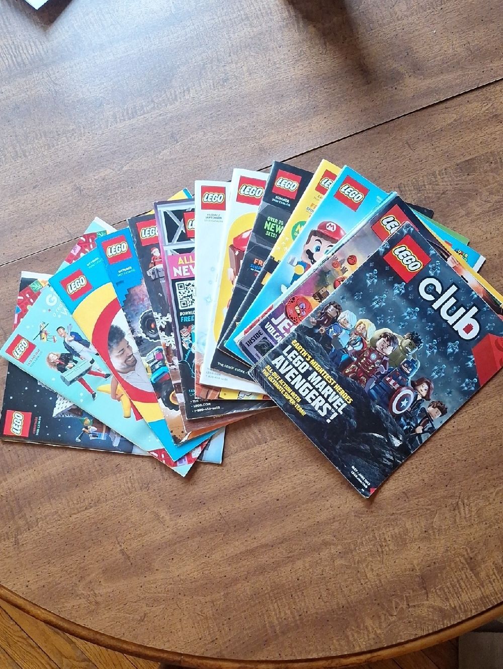 LEGO Catelog Bundle Collectors Set - Blue & Multicolor Covers